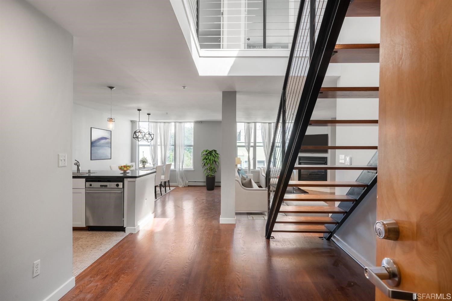 Detail Gallery Image 1 of 13 For 1720 Clay St #14,  San Francisco,  CA 94109 - 2 Beds | 2/1 Baths