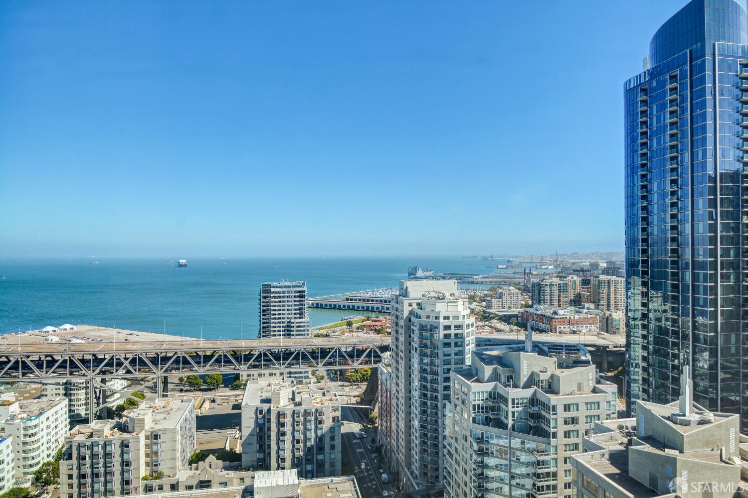 Detail Gallery Image 19 of 46 For 201 Folsom St 32d,  San Francisco,  CA 94105 - 1 Beds | 1 Baths