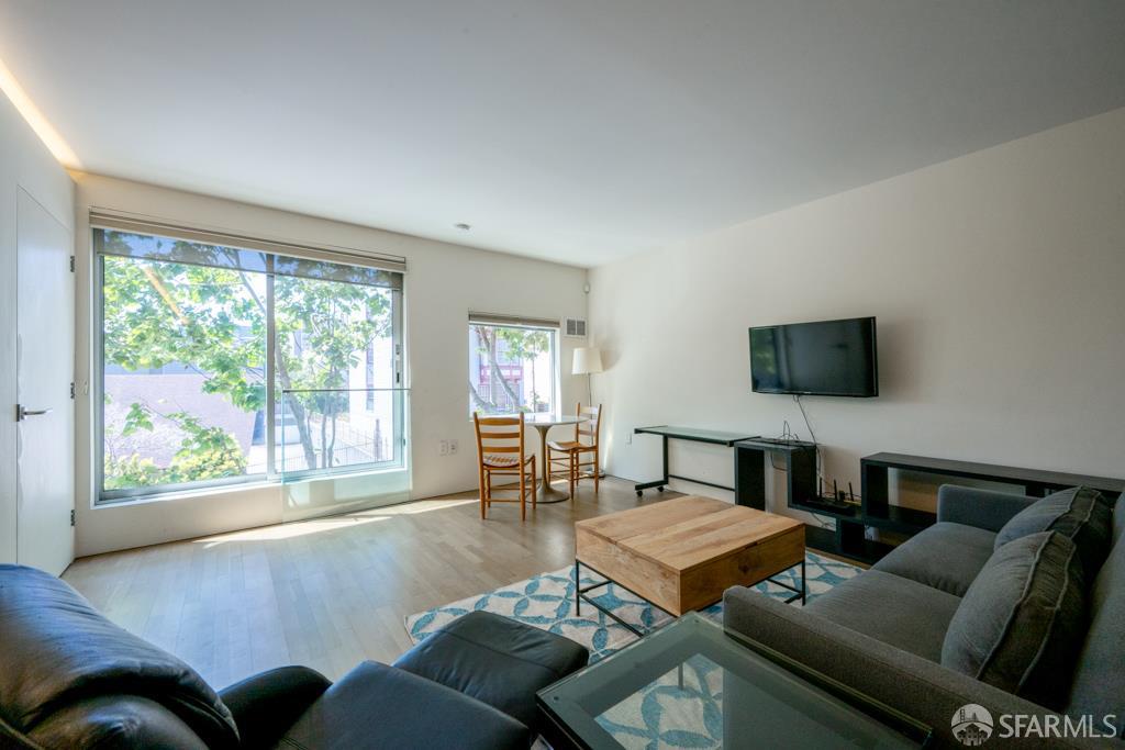 Detail Gallery Image 2 of 11 For 2000 Ellis St #201,  San Francisco,  CA 94115 - 1 Beds | 1 Baths