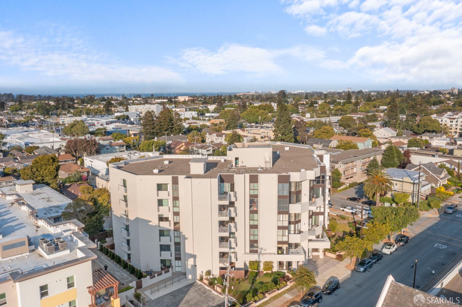 Detail Gallery Image 52 of 54 For 110 Park Rd #101,  Burlingame,  CA 94010 - 2 Beds | 2 Baths