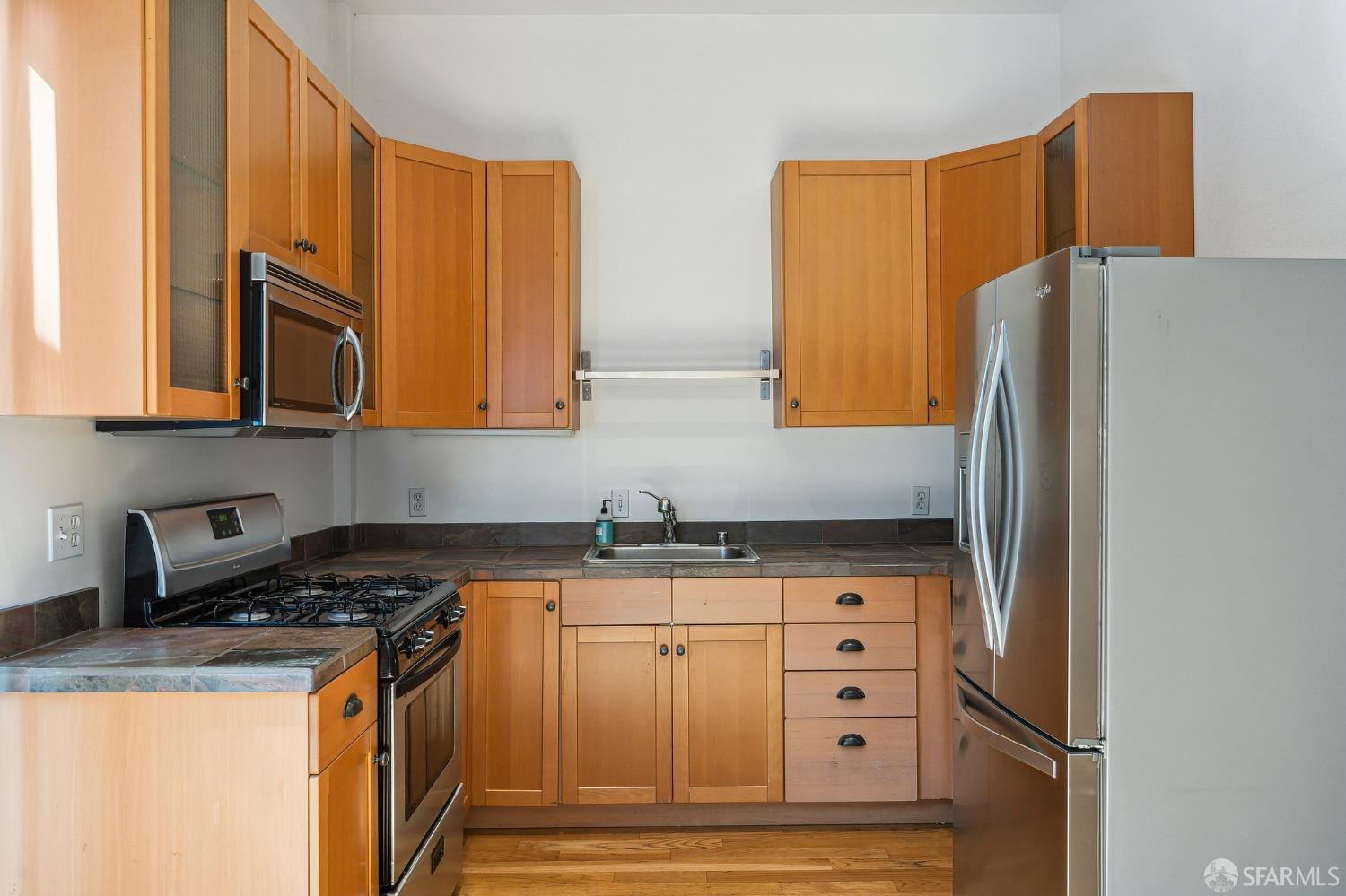 Detail Gallery Image 12 of 27 For 745 Clementina St a,  San Francisco,  CA 94103 - 1 Beds | 1/2 Baths