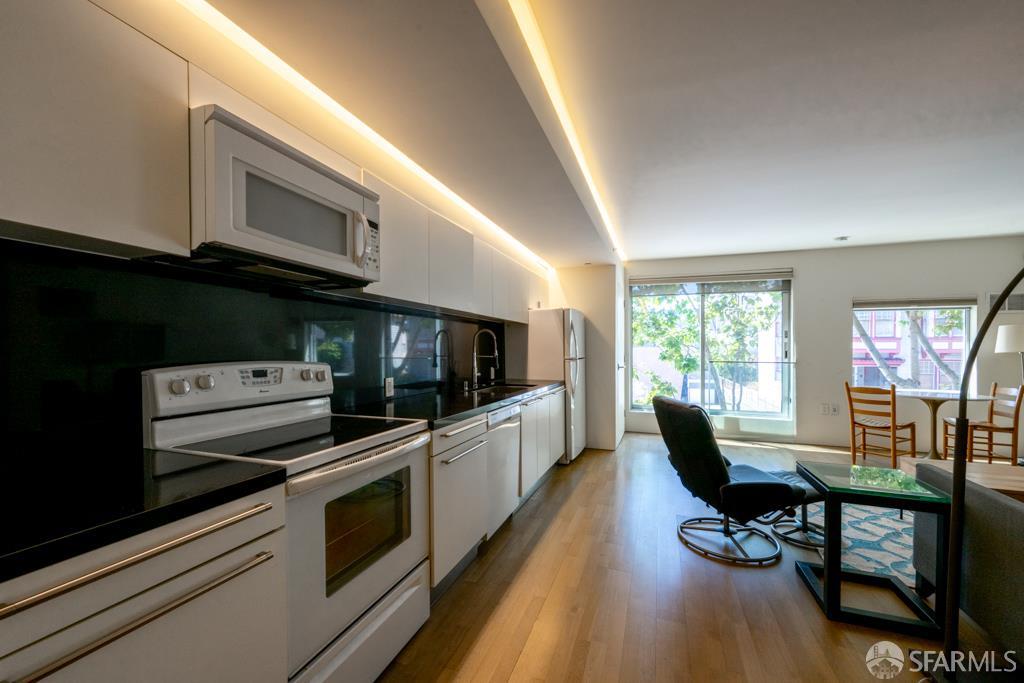 Detail Gallery Image 5 of 11 For 2000 Ellis St #201,  San Francisco,  CA 94115 - 1 Beds | 1 Baths