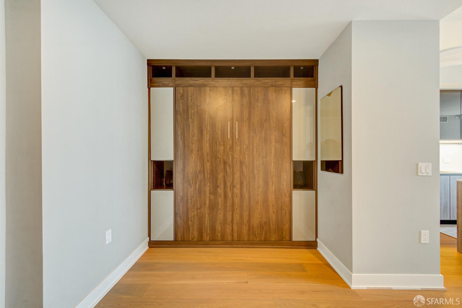 Detail Gallery Image 2 of 46 For 201 Folsom St 32d,  San Francisco,  CA 94105 - 1 Beds | 1 Baths