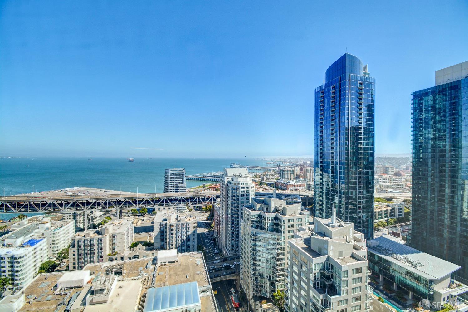 Detail Gallery Image 13 of 46 For 201 Folsom St 32d,  San Francisco,  CA 94105 - 1 Beds | 1 Baths