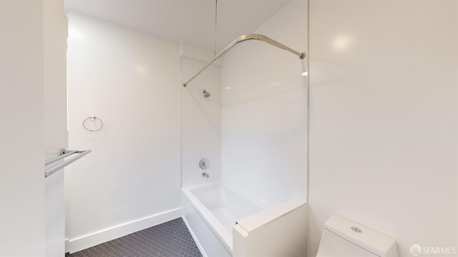 Detail Gallery Image 23 of 31 For 1 Scott St, San Francisco,  CA 94115 - – Beds | – Baths