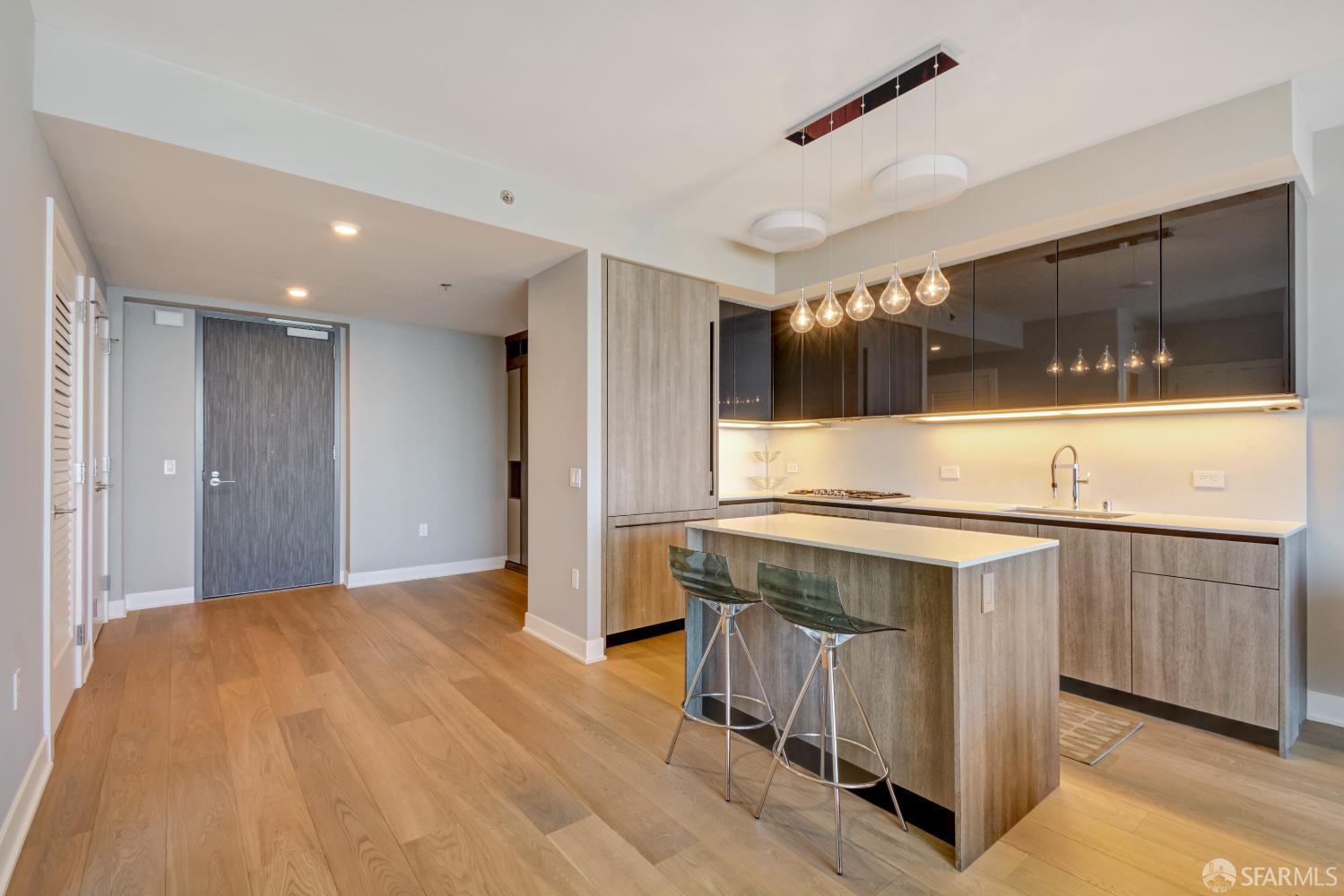 Detail Gallery Image 6 of 46 For 201 Folsom St 32d,  San Francisco,  CA 94105 - 1 Beds | 1 Baths