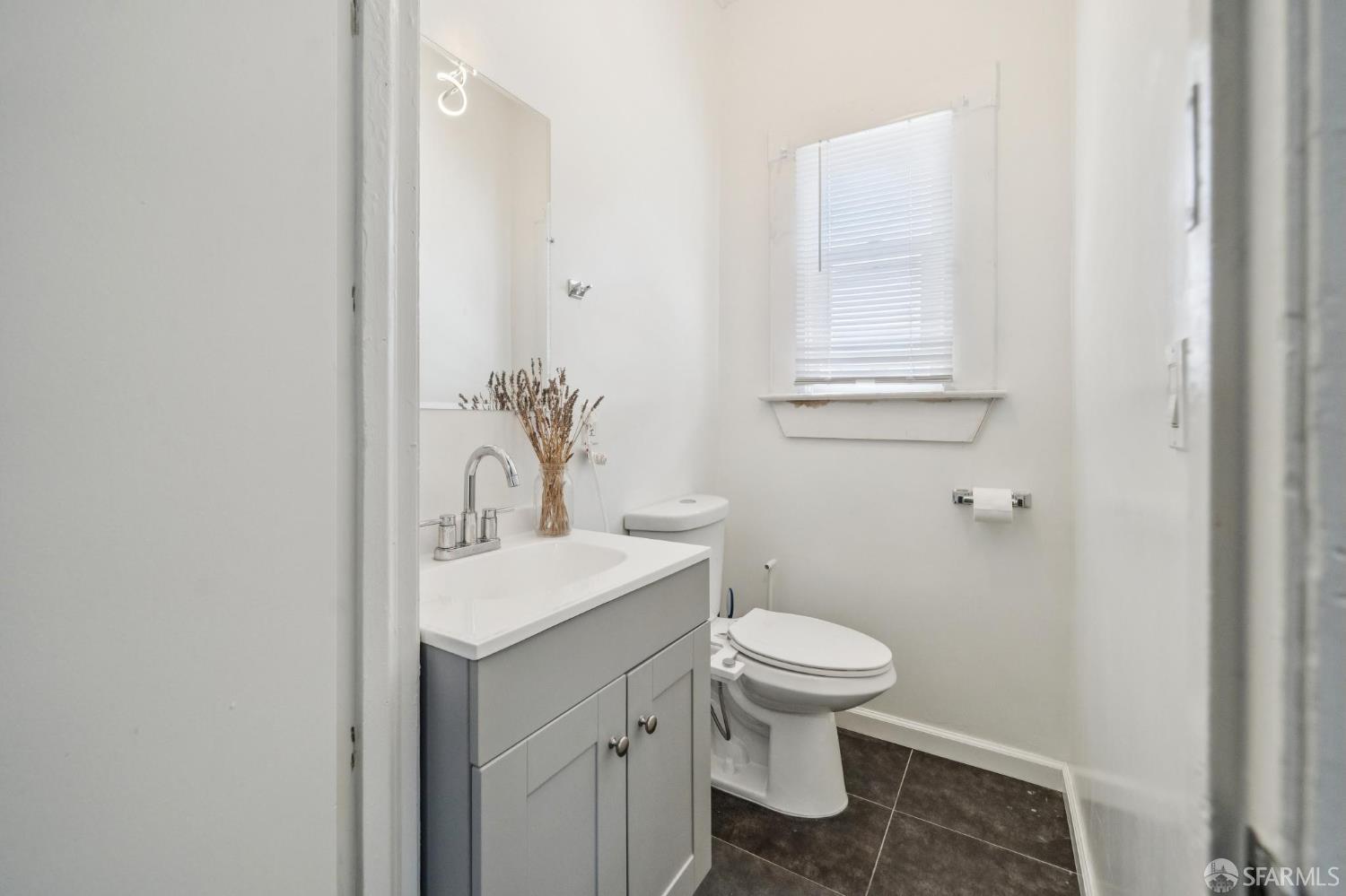 Detail Gallery Image 13 of 15 For 2317 Market St, San Francisco,  CA 94114 - – Beds | – Baths