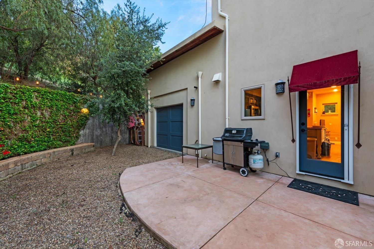 Detail Gallery Image 4 of 25 For 20 Benthill Ct, Lafayette,  CA 94549 - 1 Beds | 1/1 Baths