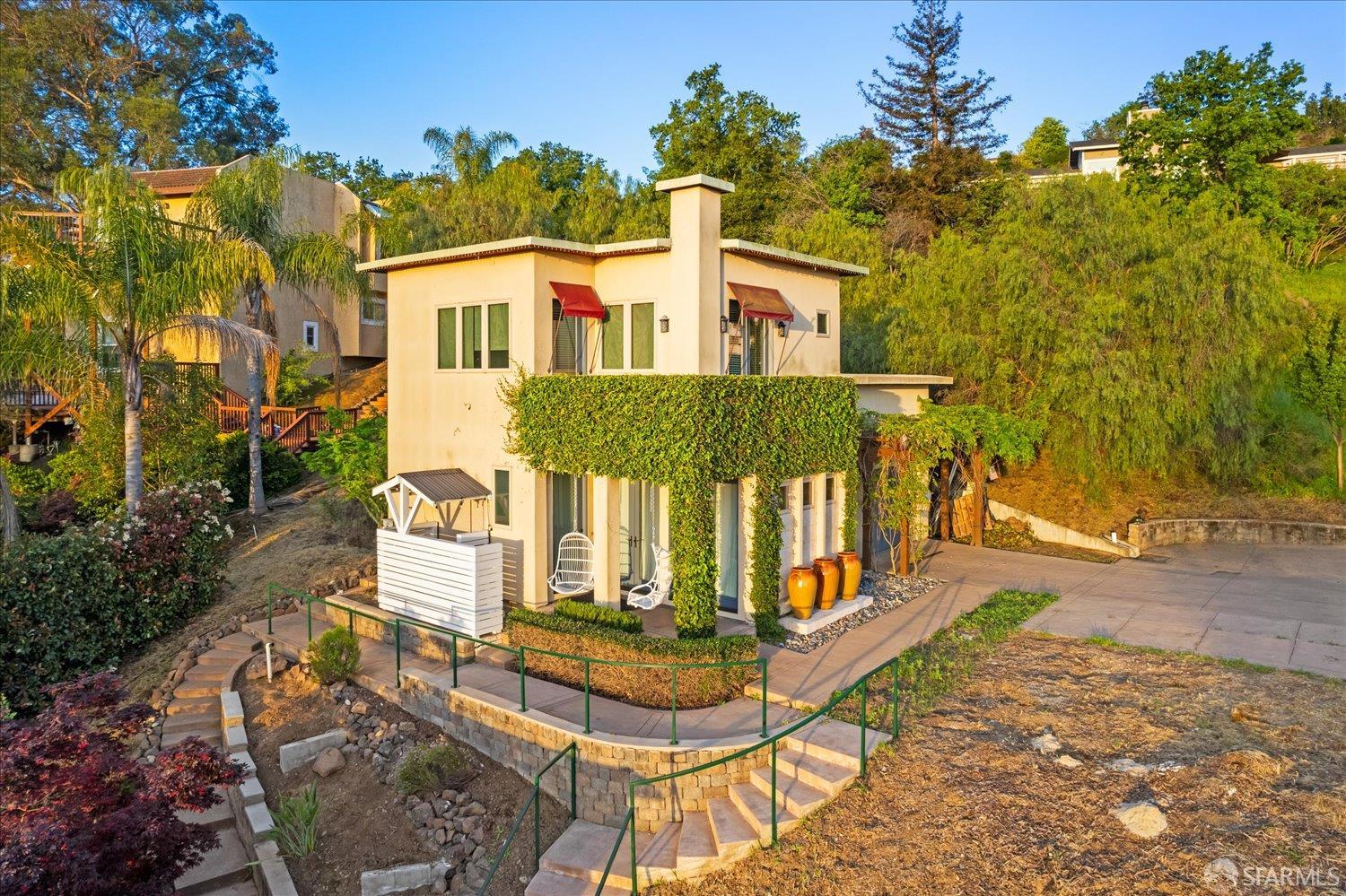 Detail Gallery Image 16 of 25 For 20 Benthill Ct, Lafayette,  CA 94549 - 1 Beds | 1/1 Baths