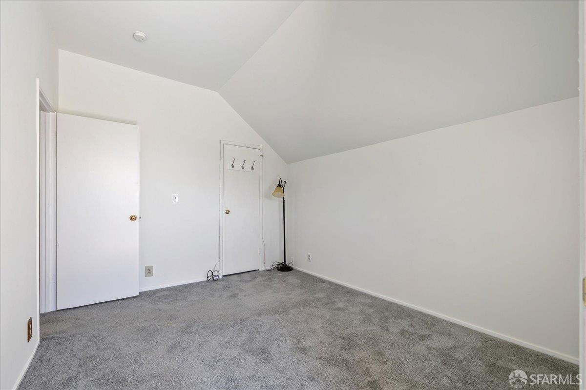 Photo #19: 425045354 Listing: Photo #19