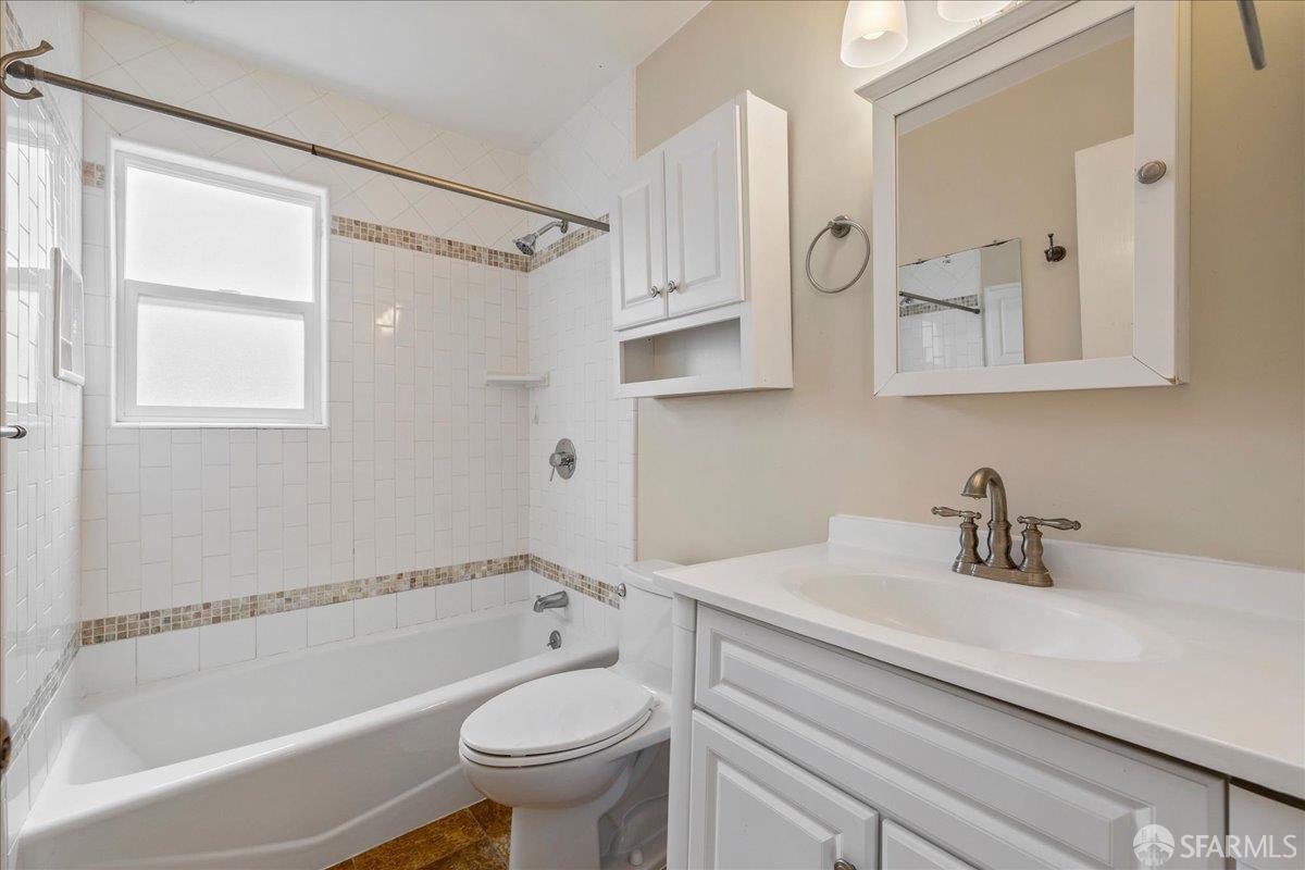 Photo #29: 425045354 Listing: Photo #29
