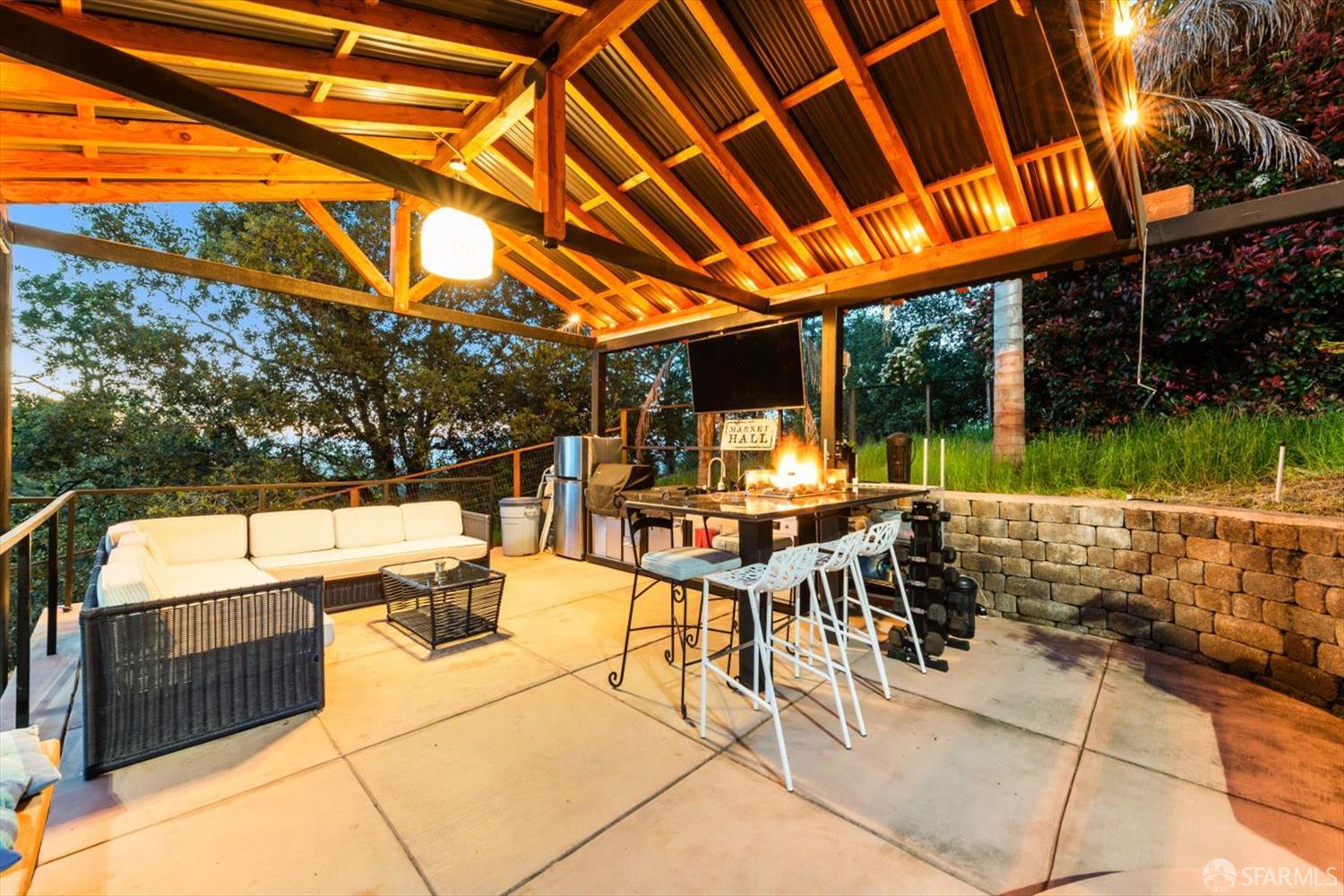 Detail Gallery Image 5 of 25 For 20 Benthill Ct, Lafayette,  CA 94549 - 1 Beds | 1/1 Baths