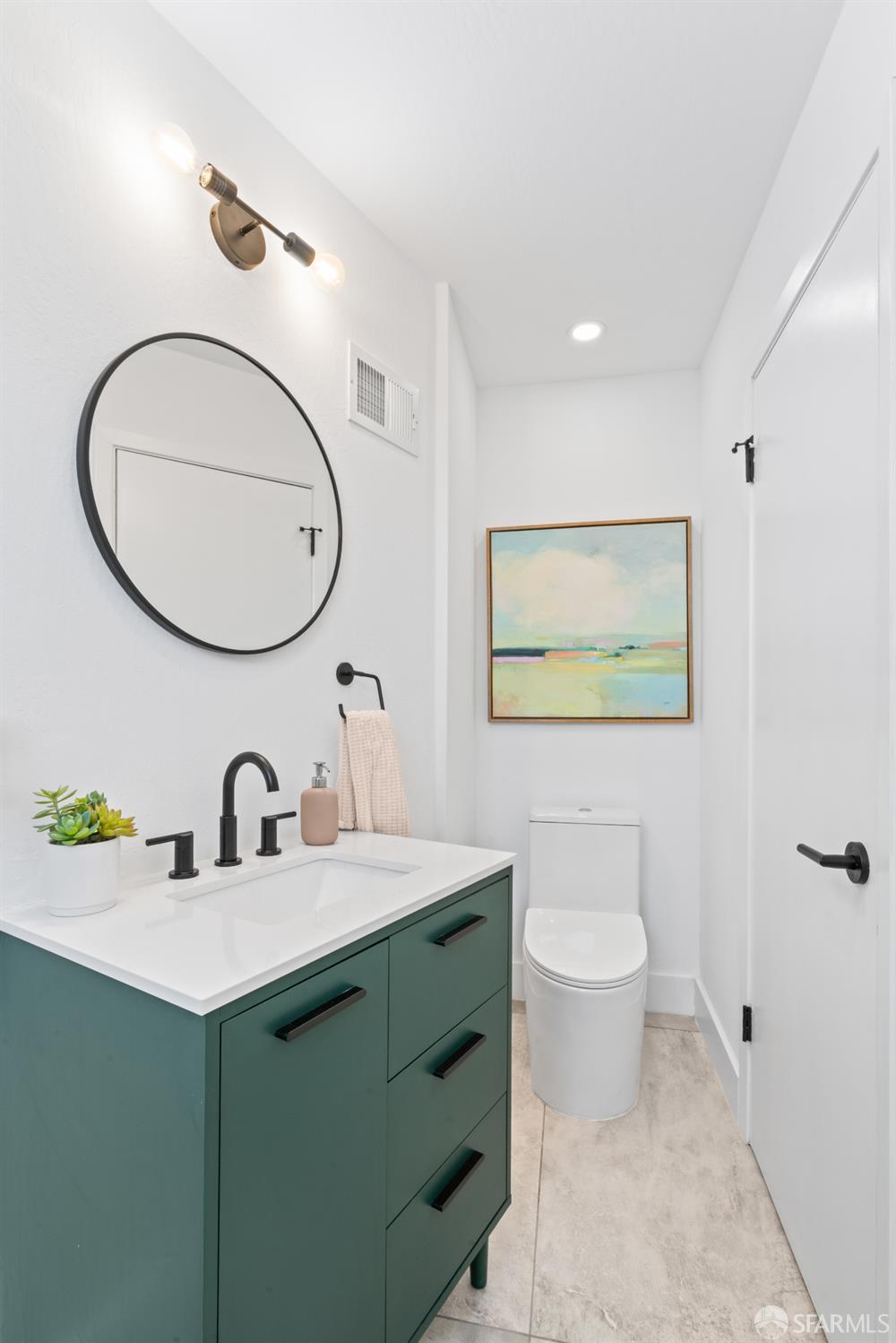 Detail Gallery Image 30 of 59 For 232 Holladay Ave, San Francisco,  CA 94110 - 3 Beds | 2 Baths