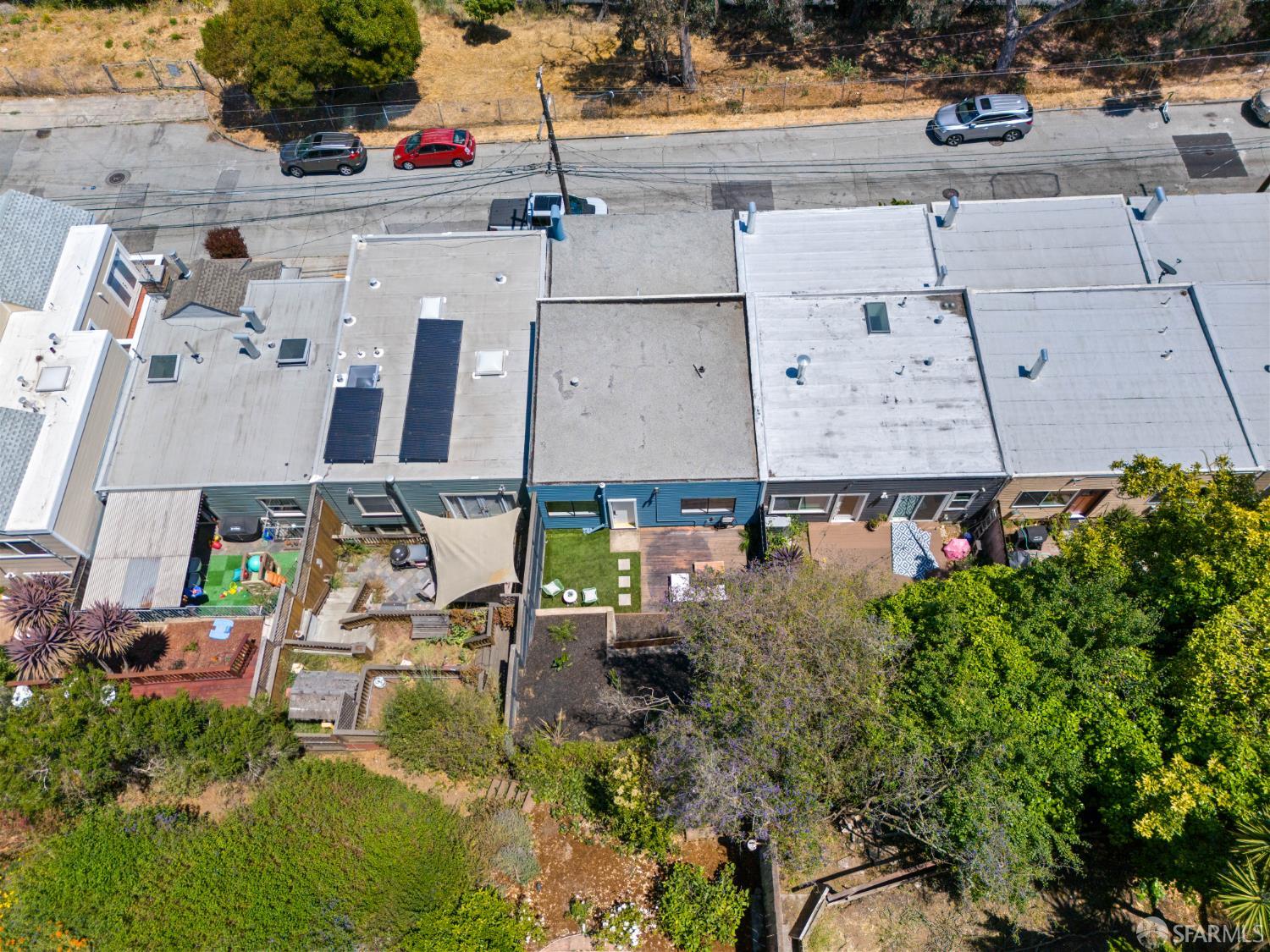 Detail Gallery Image 43 of 59 For 232 Holladay Ave, San Francisco,  CA 94110 - 3 Beds | 2 Baths