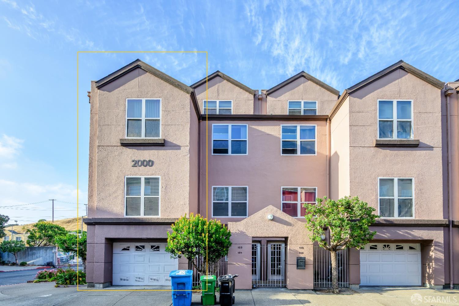 Browse active condo listings in CROCKER AMAZON