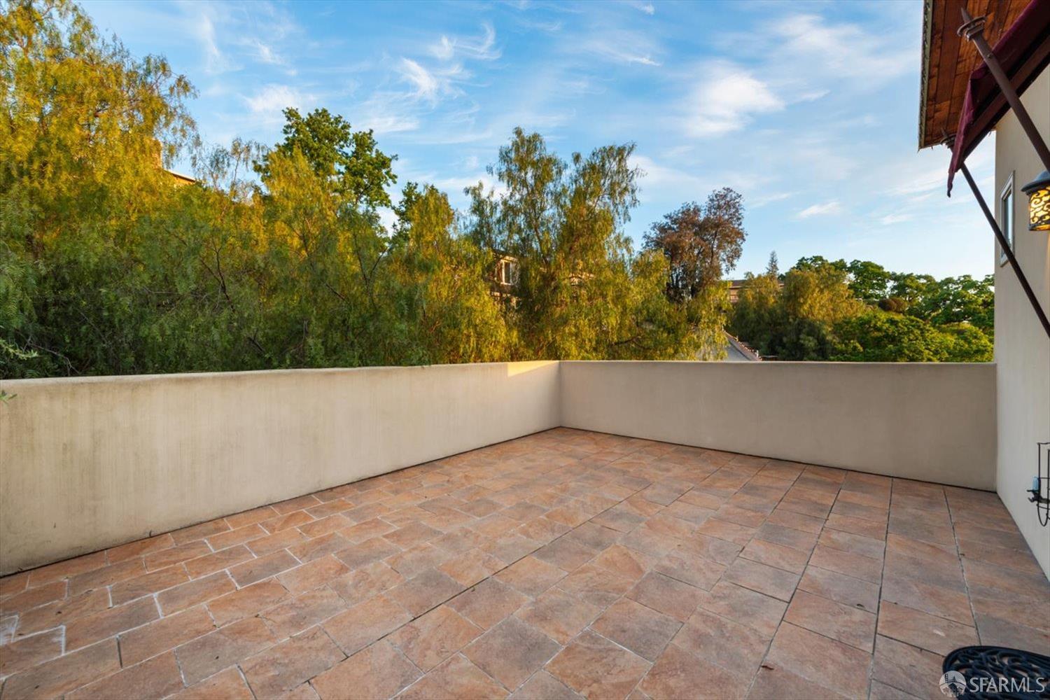 Detail Gallery Image 13 of 25 For 20 Benthill Ct, Lafayette,  CA 94549 - 1 Beds | 1/1 Baths