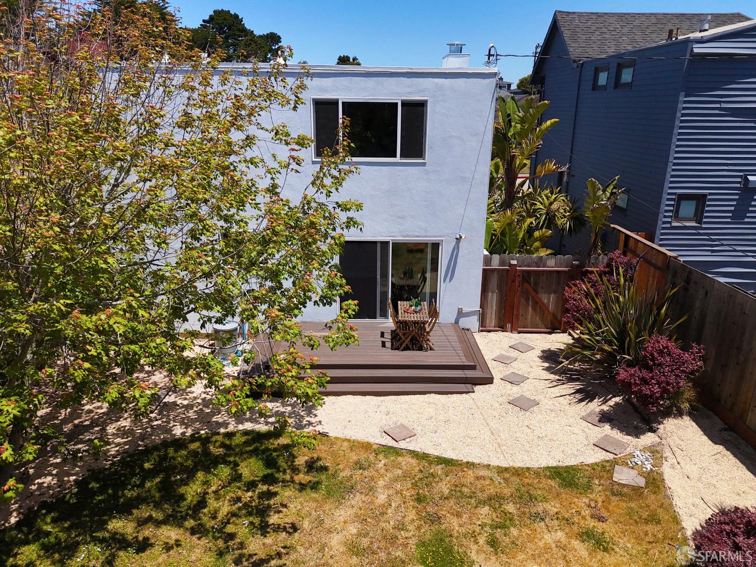 Detail Gallery Image 39 of 45 For 400 Firecrest Ave, Pacifica,  CA 94044 - 4 Beds | 2/1 Baths