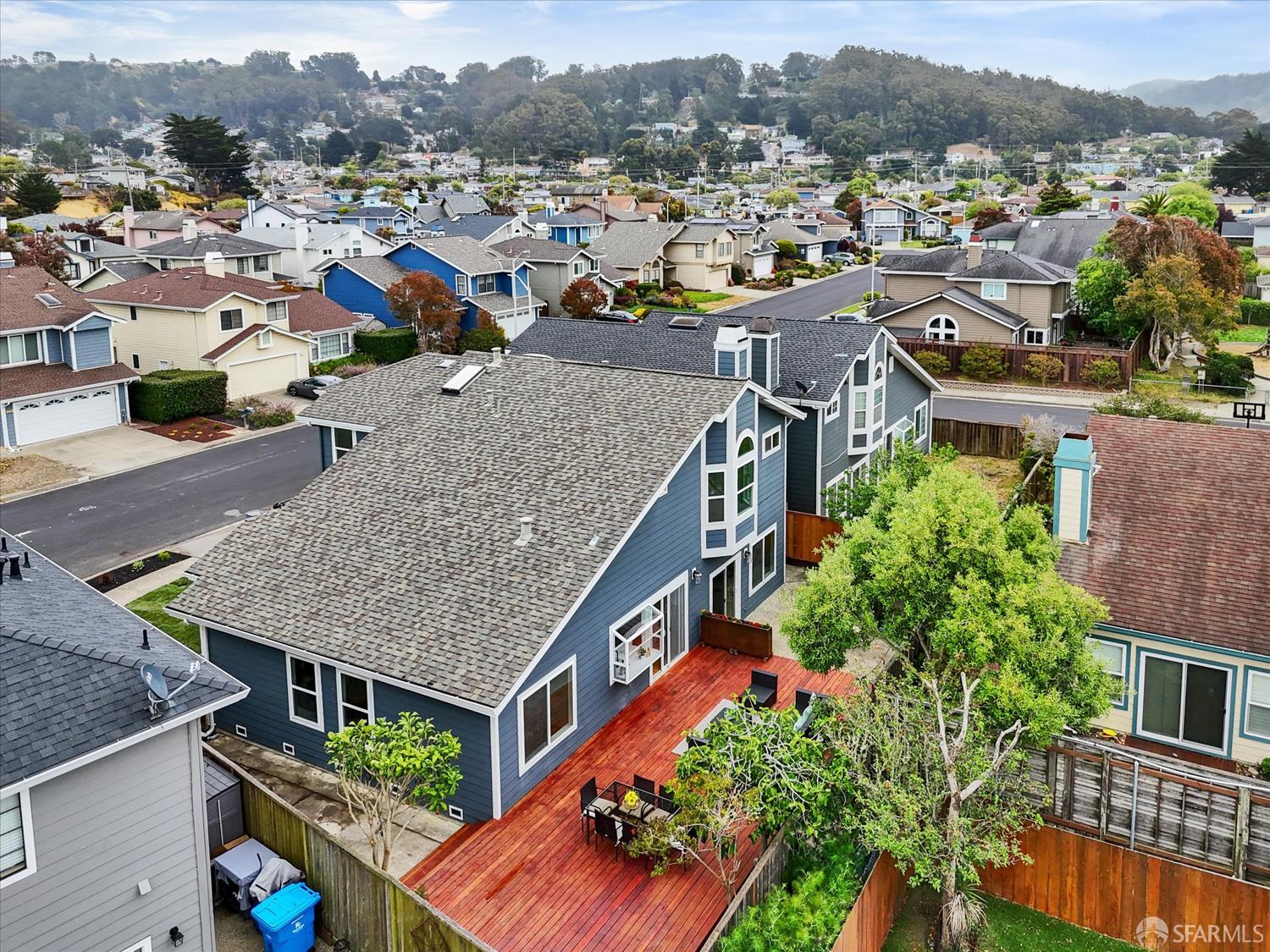 Detail Gallery Image 55 of 72 For 207 Marvilla Cir, Pacifica,  CA 94044 - 4 Beds | 3 Baths