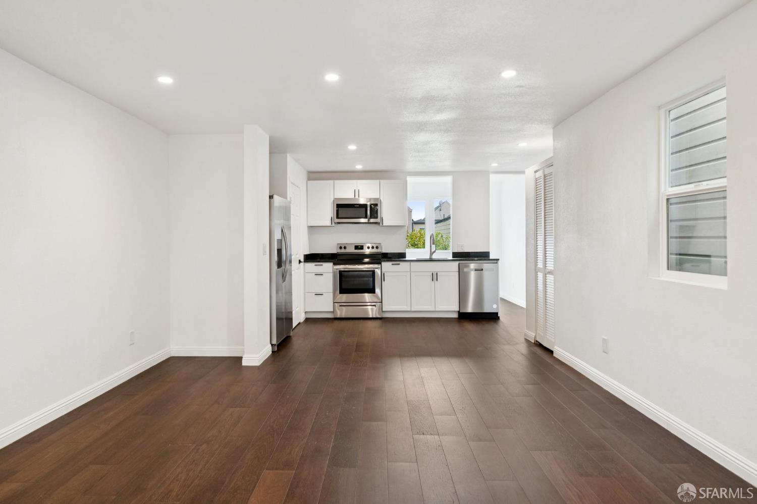 Detail Gallery Image 39 of 56 For 63 Jersey St, San Francisco,  CA 94114 - – Beds | – Baths