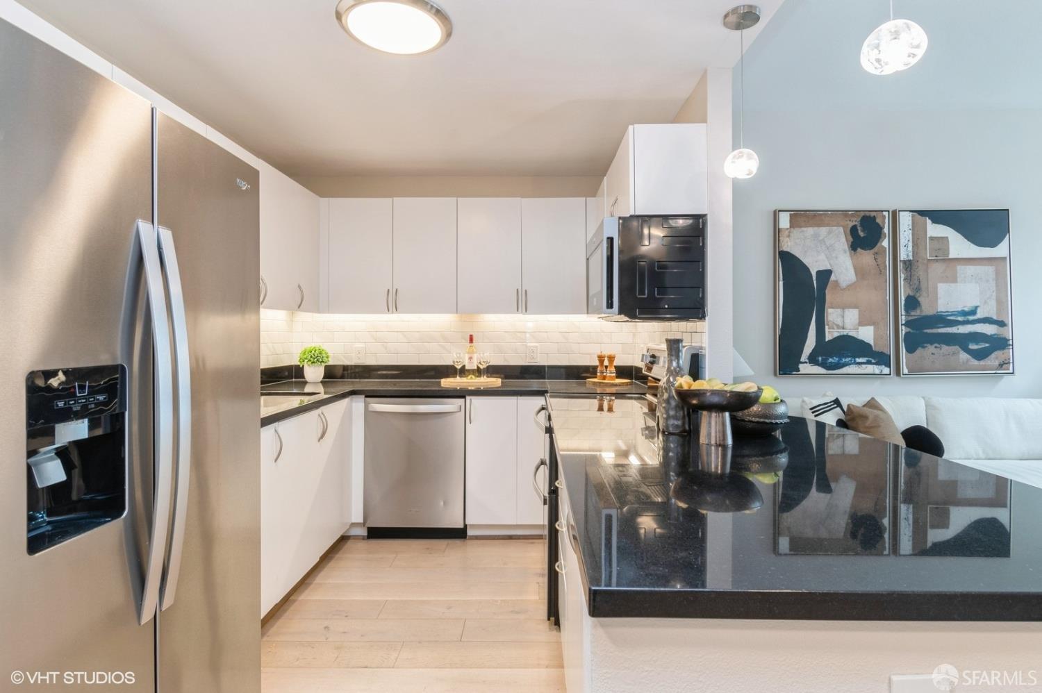 Detail Gallery Image 5 of 61 For 88 King St 104l,  San Francisco,  CA 94107 - 3 Beds | 3 Baths