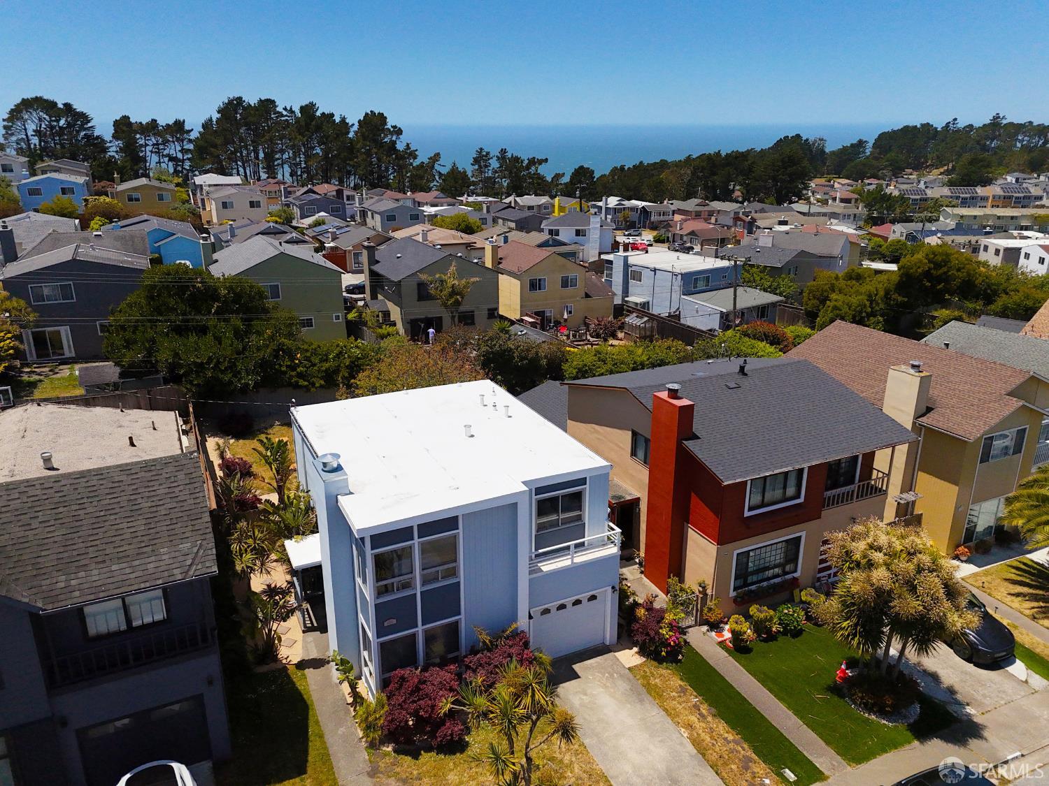 Detail Gallery Image 41 of 45 For 400 Firecrest Ave, Pacifica,  CA 94044 - 4 Beds | 2/1 Baths