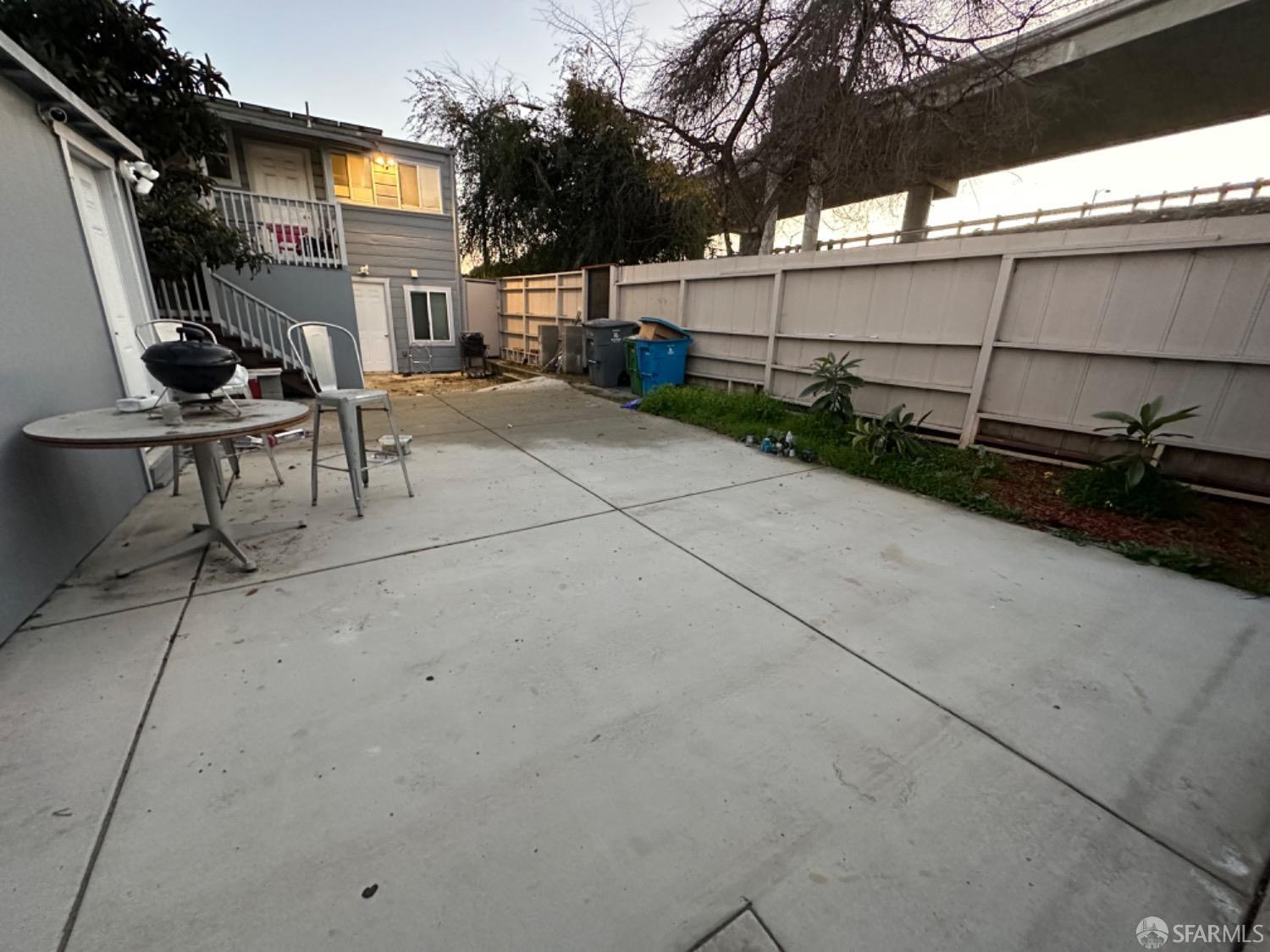 Detail Gallery Image 5 of 28 For 766 Thornton Ave, San Francisco,  CA 94124 - 5 Beds | 2 Baths