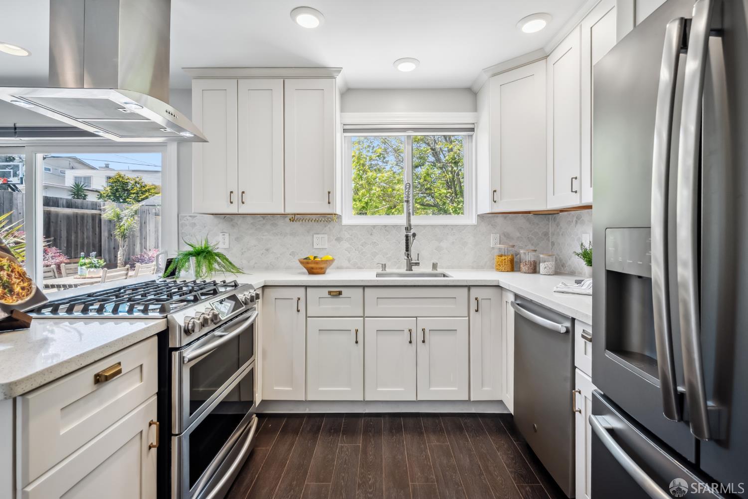 Detail Gallery Image 13 of 45 For 400 Firecrest Ave, Pacifica,  CA 94044 - 4 Beds | 2/1 Baths