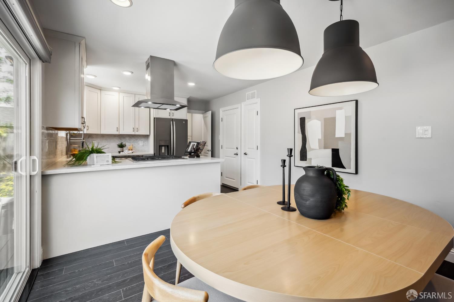 Detail Gallery Image 10 of 45 For 400 Firecrest Ave, Pacifica,  CA 94044 - 4 Beds | 2/1 Baths