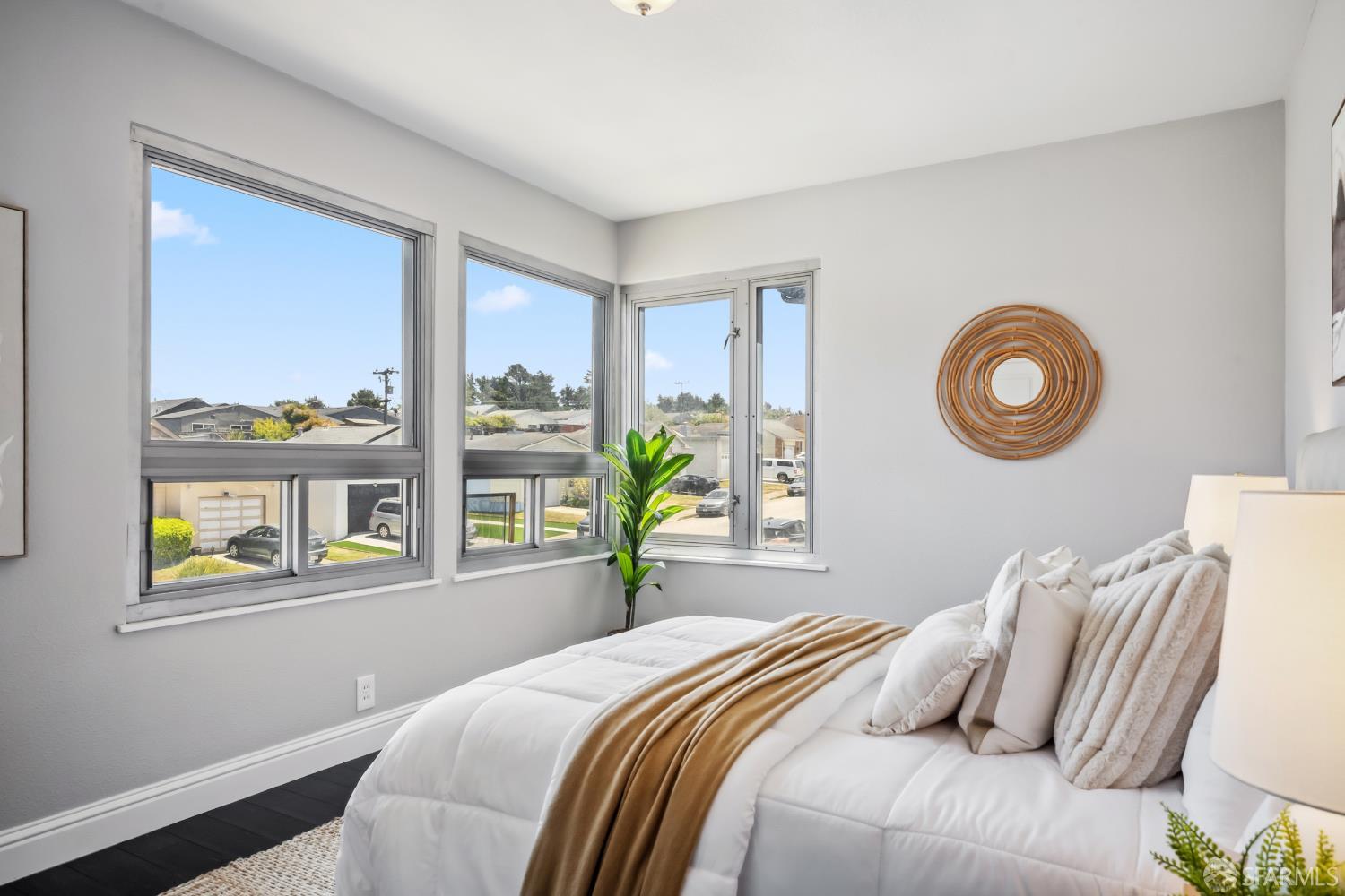 Detail Gallery Image 29 of 45 For 400 Firecrest Ave, Pacifica,  CA 94044 - 4 Beds | 2/1 Baths