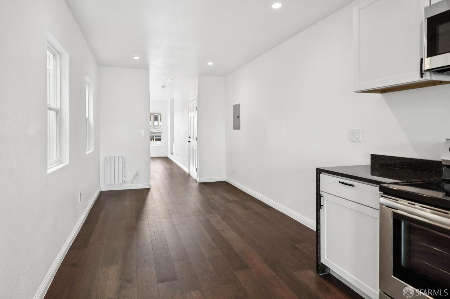 Detail Gallery Image 11 of 56 For 63 Jersey St, San Francisco,  CA 94114 - – Beds | – Baths