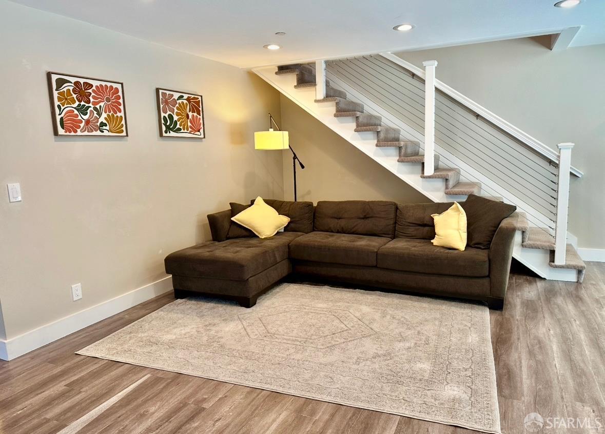 Detail Gallery Image 10 of 25 For 139 Hall Ln, Walnut Creek,  CA 94597 - 2 Beds | 3/1 Baths