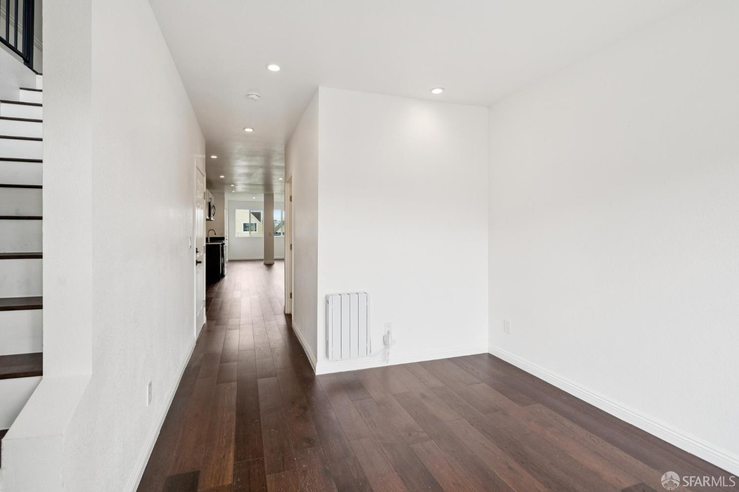 Detail Gallery Image 6 of 56 For 63 Jersey St, San Francisco,  CA 94114 - – Beds | – Baths
