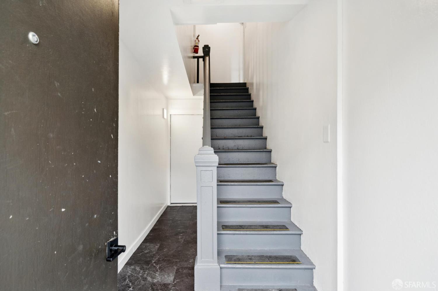 Detail Gallery Image 3 of 56 For 63 Jersey St, San Francisco,  CA 94114 - – Beds | – Baths
