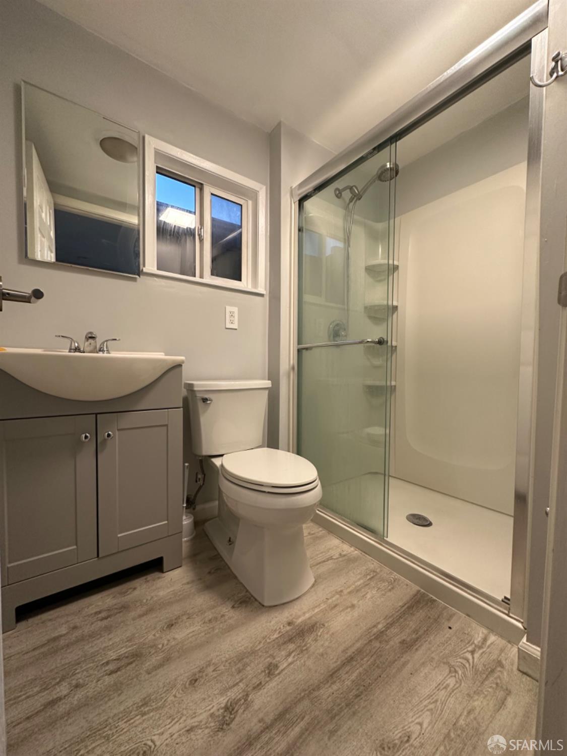 Detail Gallery Image 27 of 28 For 766 Thornton Ave, San Francisco,  CA 94124 - 5 Beds | 2 Baths