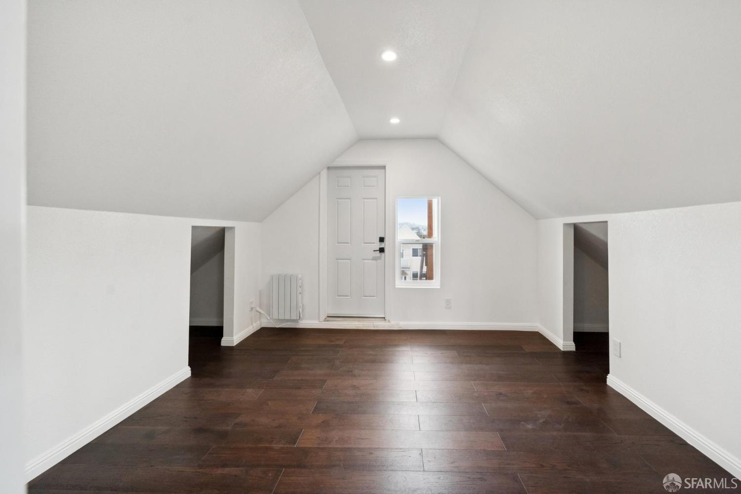 Detail Gallery Image 24 of 56 For 63 Jersey St, San Francisco,  CA 94114 - – Beds | – Baths