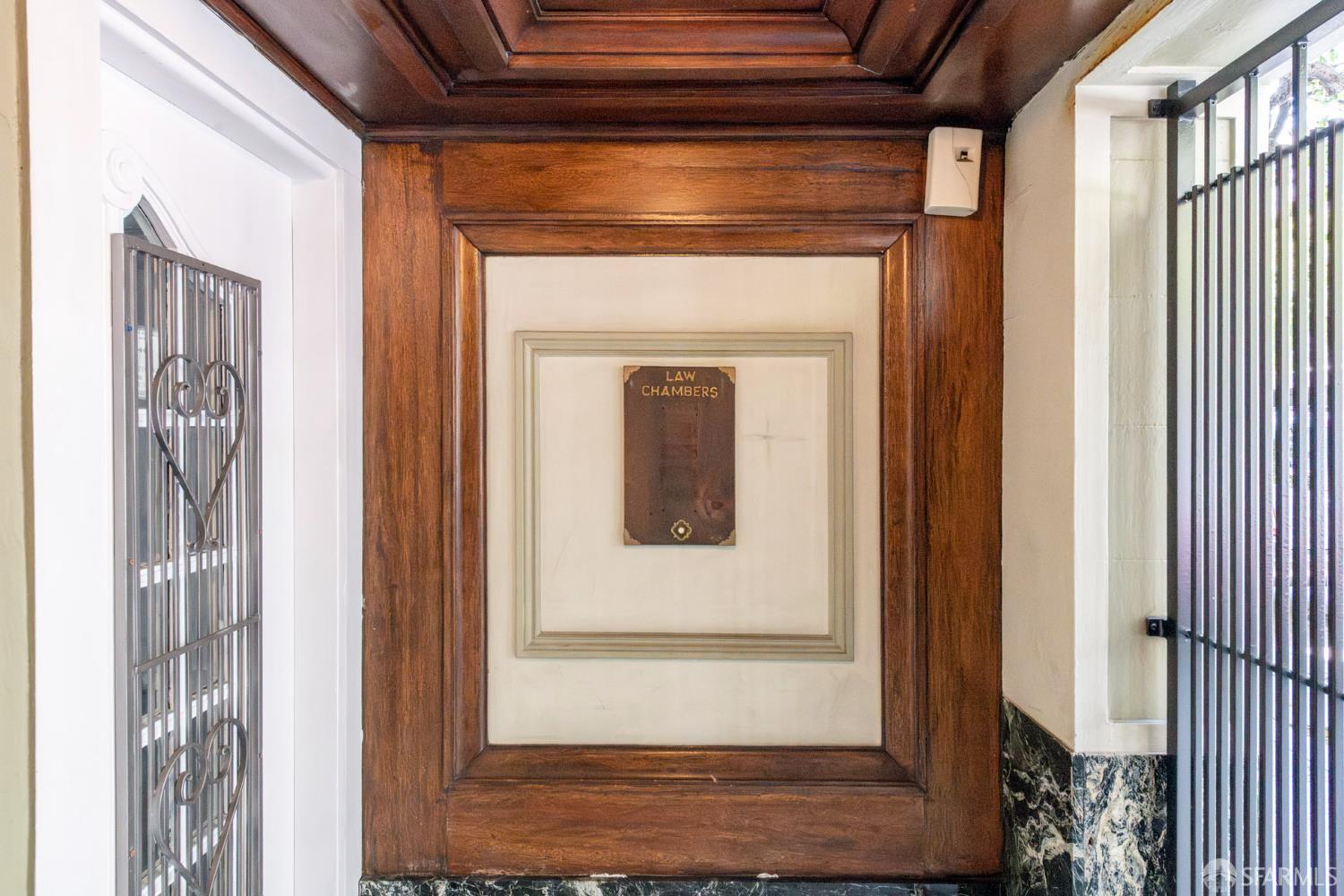 Photo #3: 425052788 Listing 