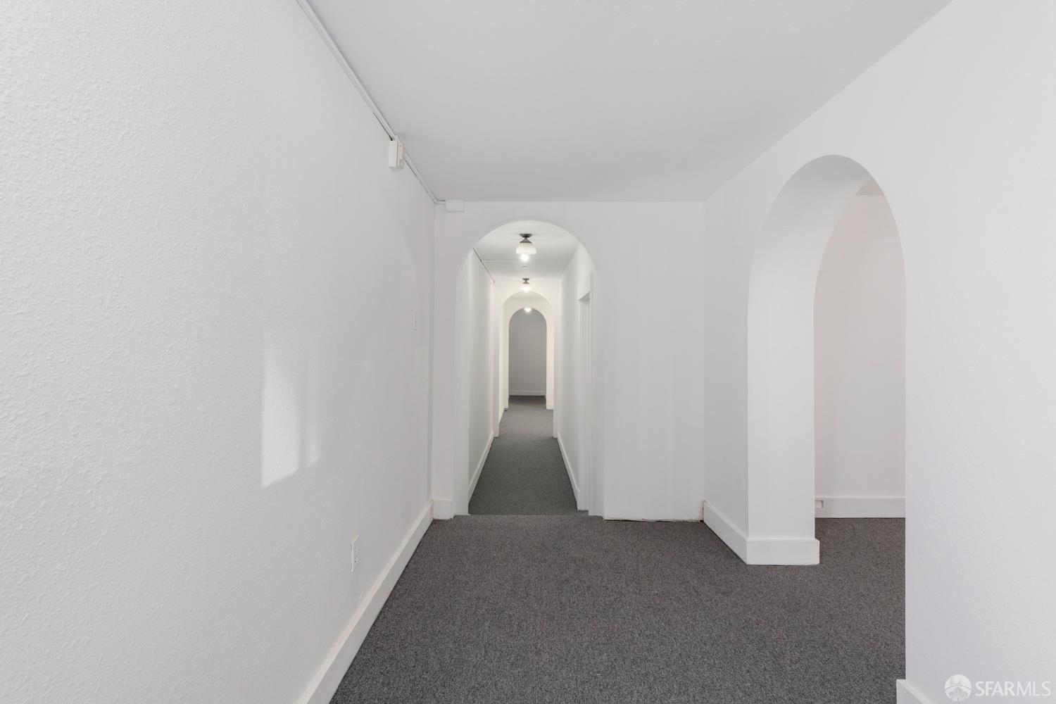 Photo #7: 425052788 Listing: Photo #7