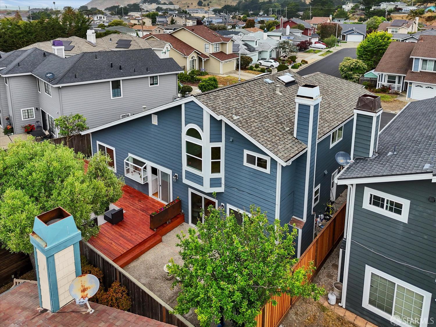 Detail Gallery Image 52 of 72 For 207 Marvilla Cir, Pacifica,  CA 94044 - 4 Beds | 3 Baths