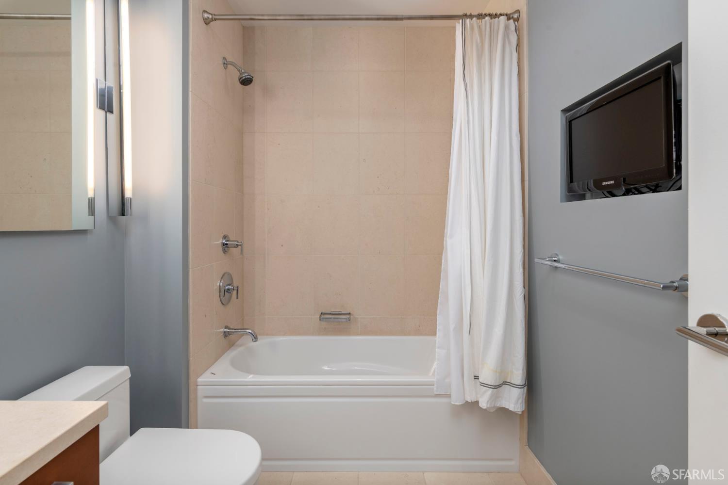 Photo #26: 425046320 Listing: Photo #26