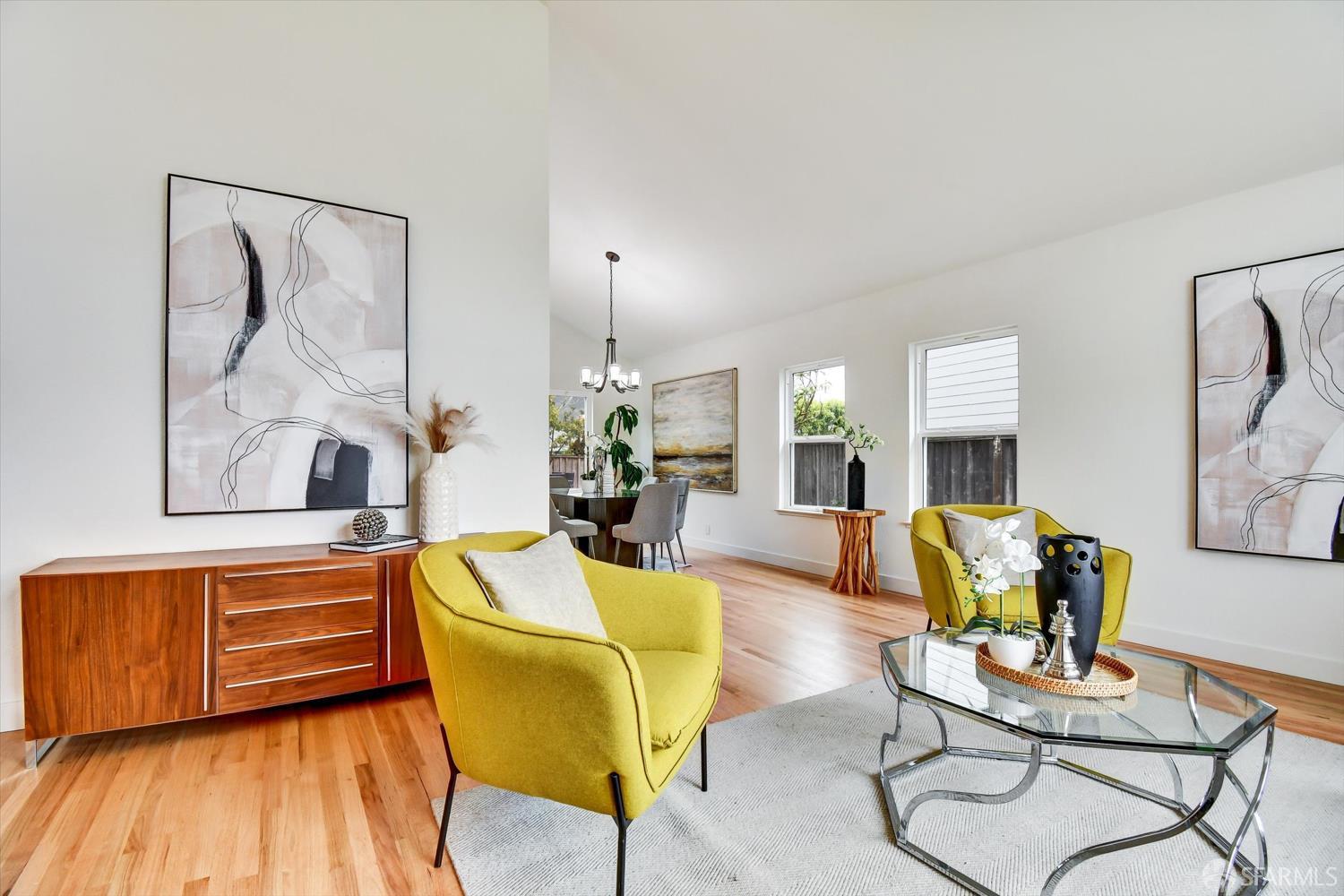 Detail Gallery Image 8 of 72 For 207 Marvilla Cir, Pacifica,  CA 94044 - 4 Beds | 3 Baths