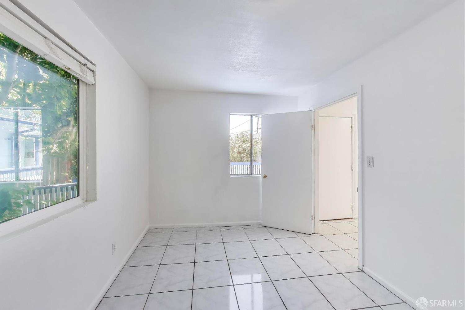 Detail Gallery Image 13 of 21 For 2430 Bancroft Ln, San Pablo,  CA 94806 - 3 Beds | 2 Baths