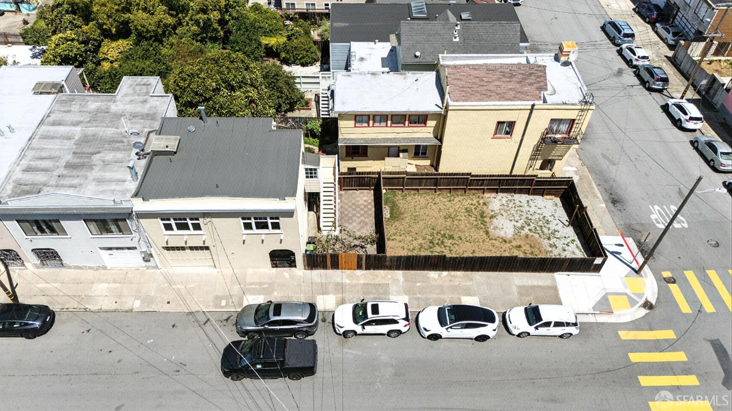 Detail Gallery Image 24 of 35 For 420 Woolsey St, San Francisco,  CA 94134 - 1 Beds | 1 Baths