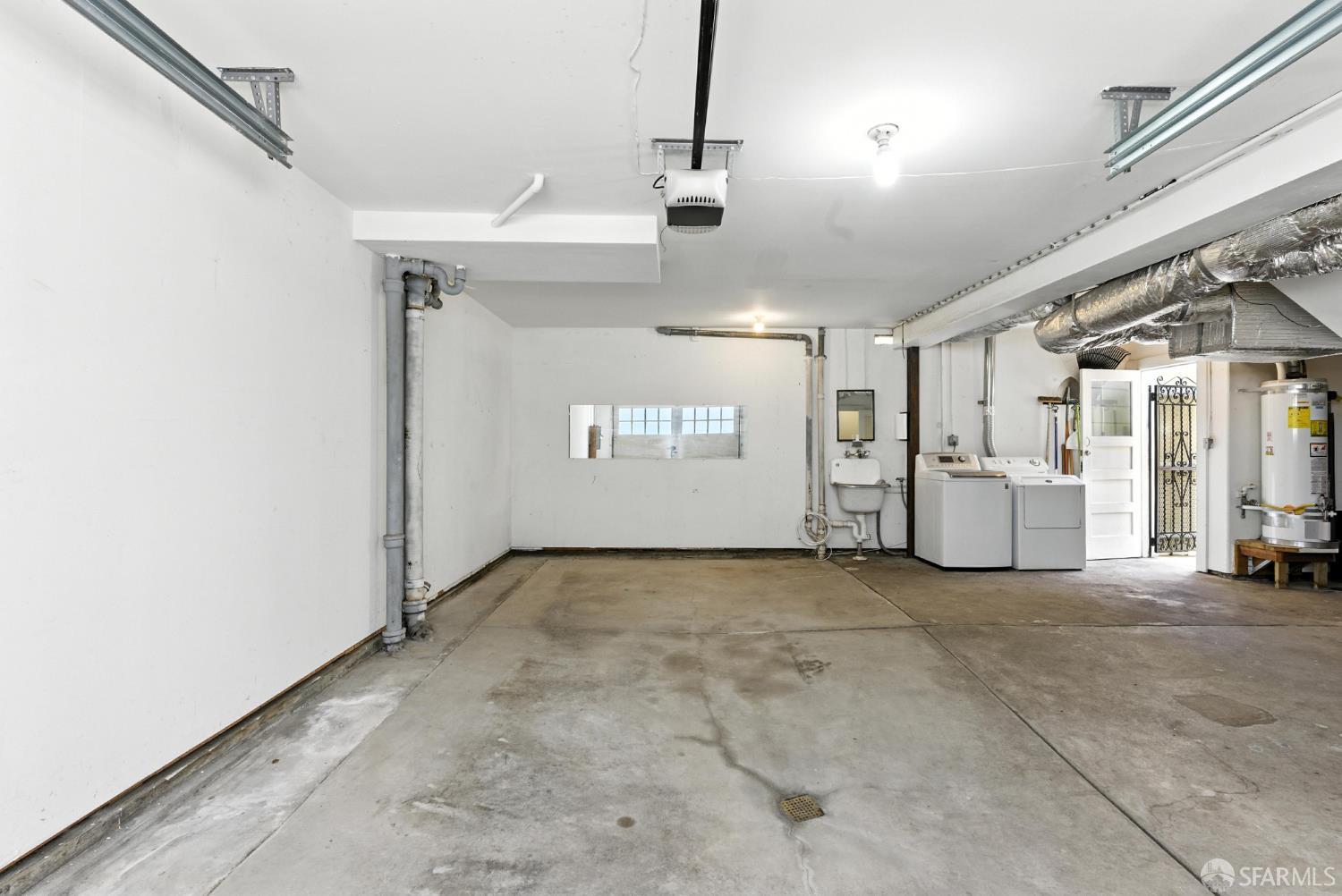 Detail Gallery Image 19 of 35 For 420 Woolsey St, San Francisco,  CA 94134 - 1 Beds | 1 Baths