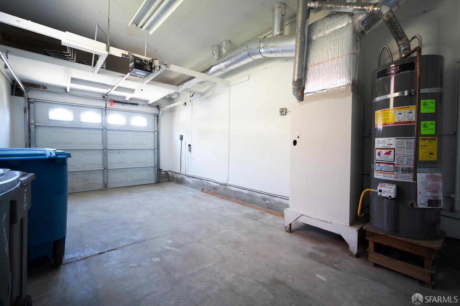 Detail Gallery Image 31 of 45 For 400 Firecrest Ave, Pacifica,  CA 94044 - 4 Beds | 2/1 Baths