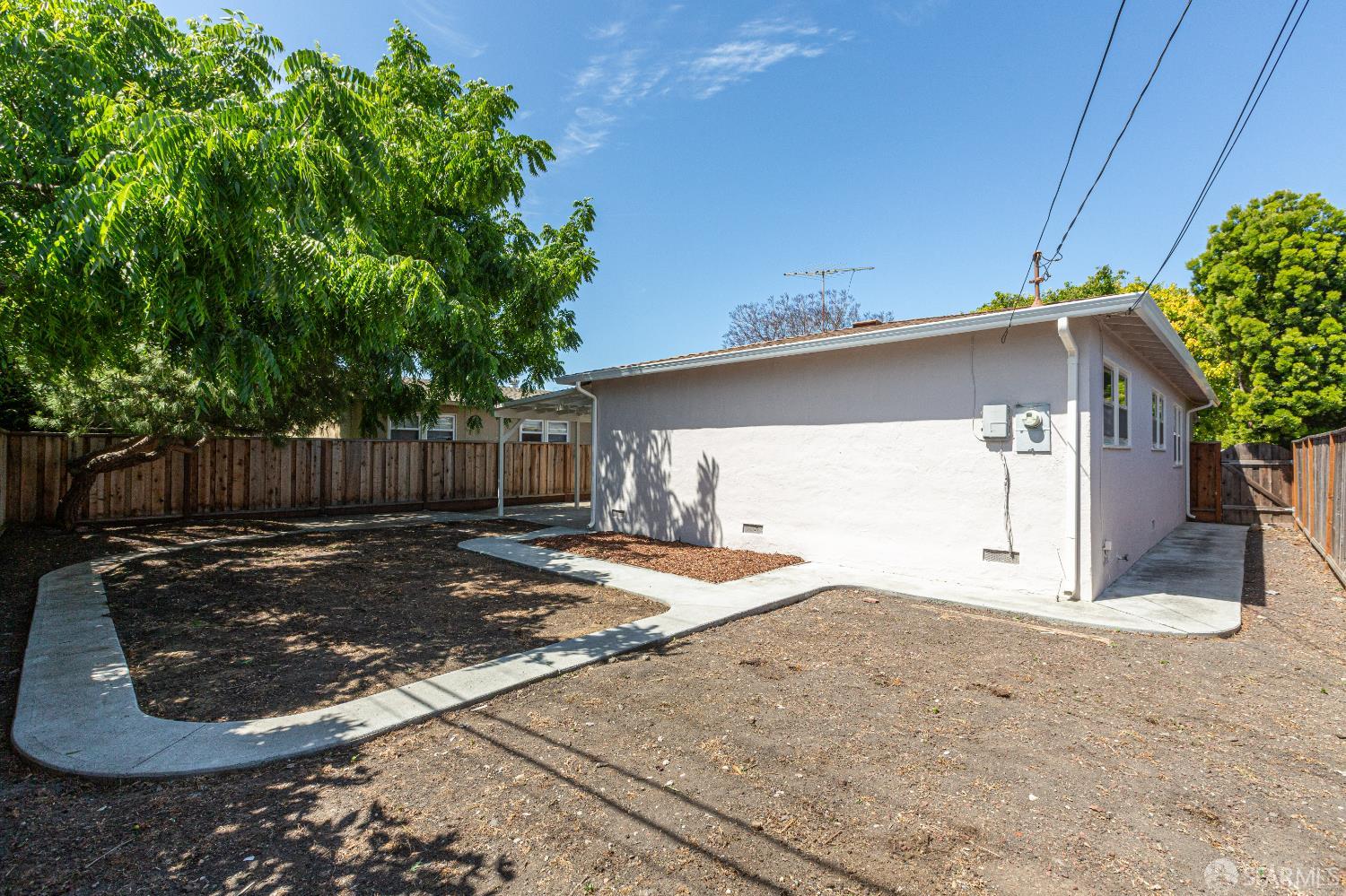 Detail Gallery Image 20 of 26 For 720 Santa Paula Ave, Sunnyvale,  CA 94085 - 3 Beds | 1/1 Baths