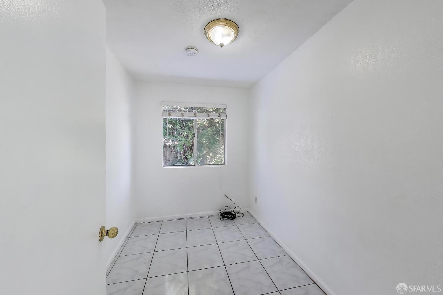 Detail Gallery Image 15 of 21 For 2430 Bancroft Ln, San Pablo,  CA 94806 - 3 Beds | 2 Baths