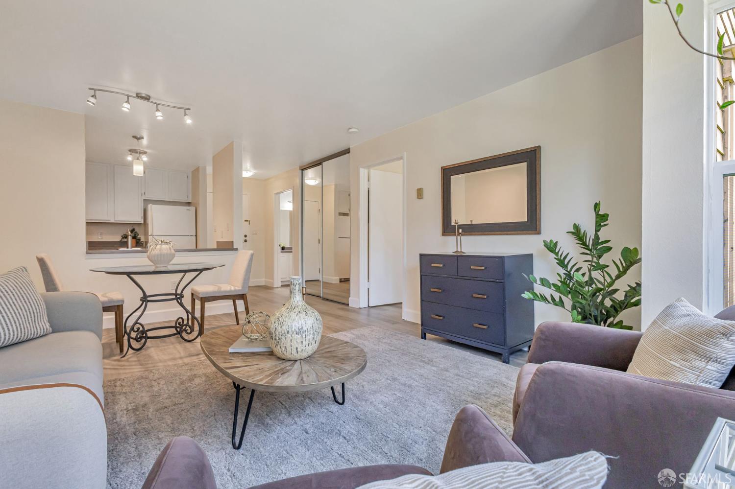Detail Gallery Image 2 of 61 For 2225 23rd St #318,  San Francisco,  CA 94107 - 1 Beds | 1 Baths