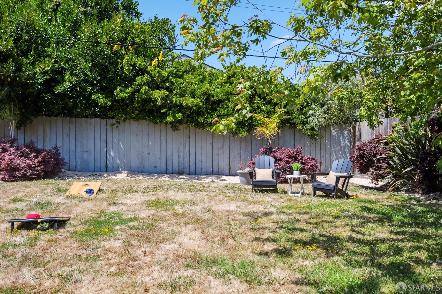 Detail Gallery Image 34 of 45 For 400 Firecrest Ave, Pacifica,  CA 94044 - 4 Beds | 2/1 Baths