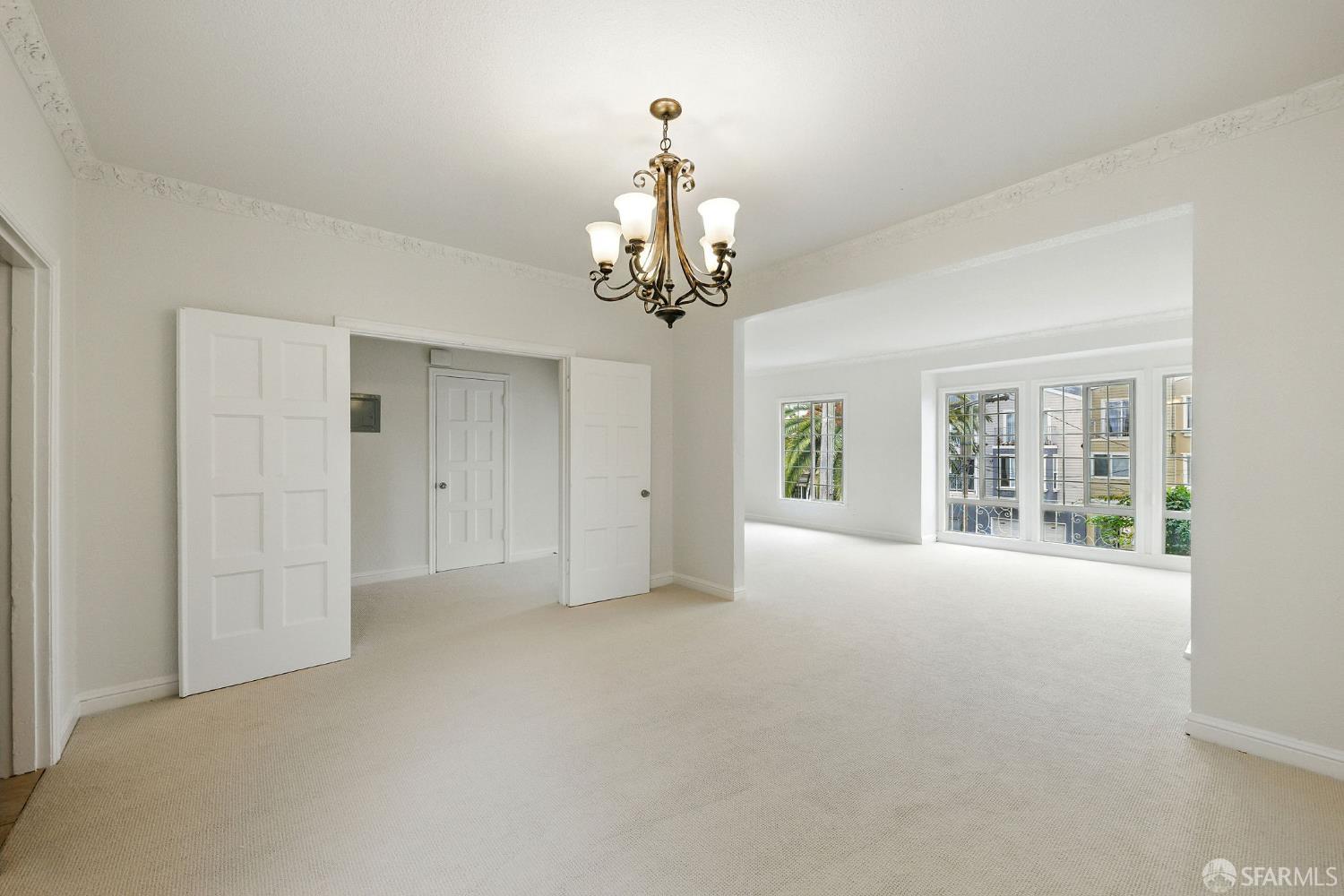 Detail Gallery Image 8 of 28 For 1720 Quesada Ave #1720,  San Francisco,  CA 94124 - 2 Beds | 1/1 Baths