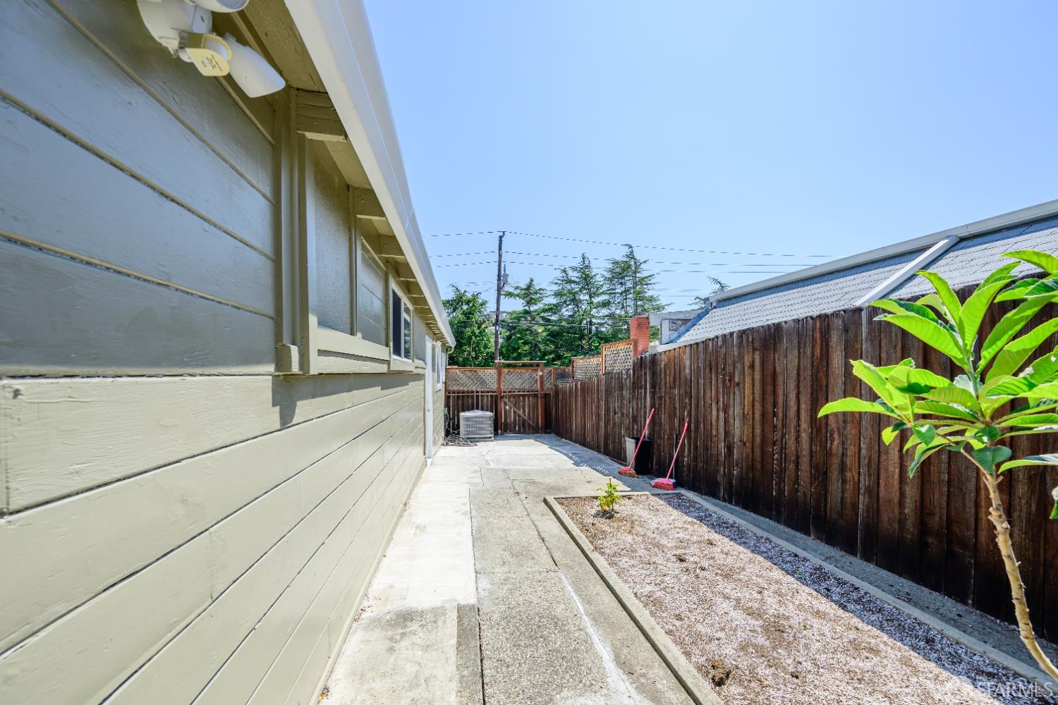 Detail Gallery Image 60 of 99 For 19652 Stanton Ave, Castro Valley,  CA 94546 - 6 Beds | 4 Baths